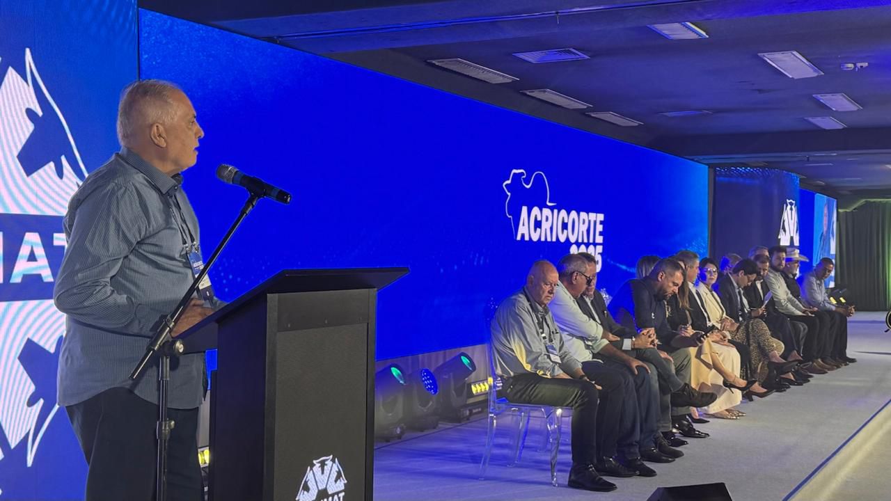 Aprosmat e Unipasto prestigiam maior encontro técnico da pecuária de corte nacional em Cuiabá